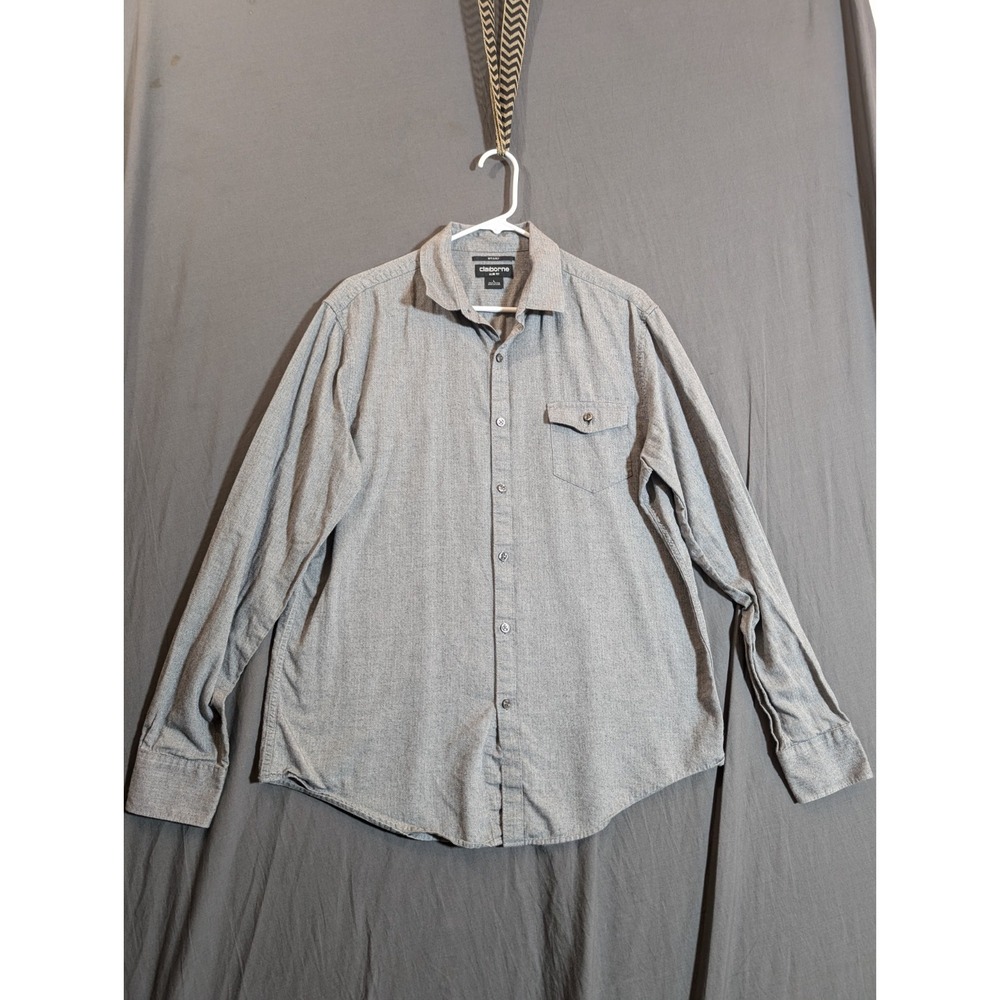 Claiborne‎ Slim Fit Size Large Long Sleeve Buttom Up Shirt
